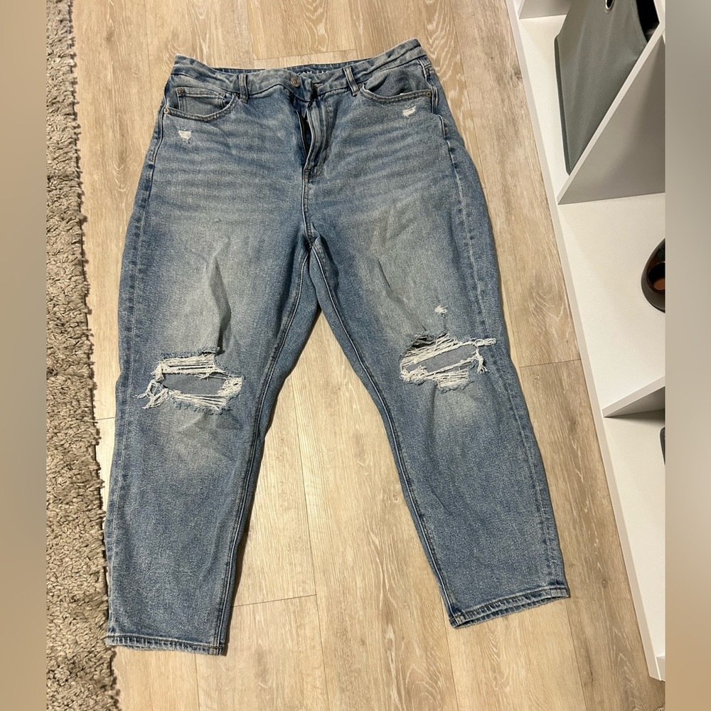 Size 14 American Eagle stretch short jeans